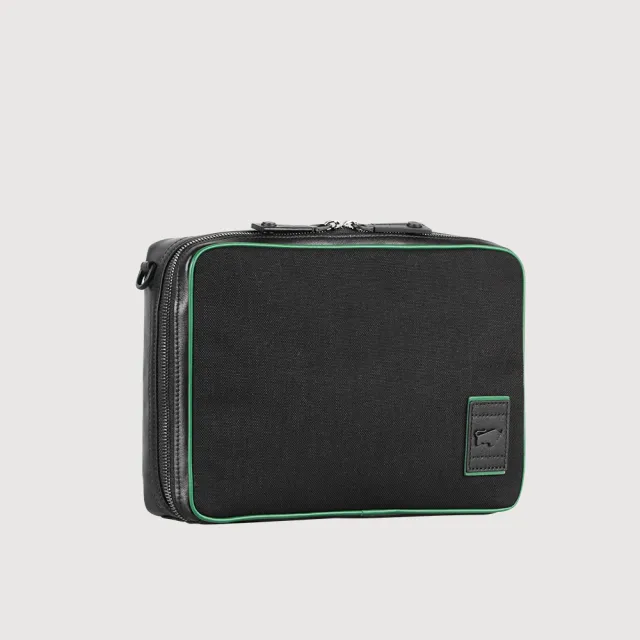 【BRAUN BUFFEL 德國小金牛】微瑕福利出清品 貝瑞 大型橫式斜背包-黑色(BF514-TW61A-BK) 男包推薦