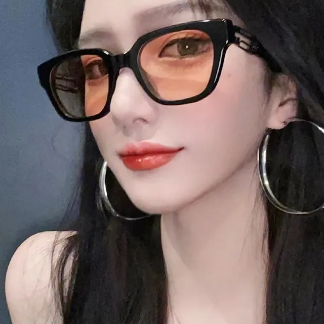 【Seoul Show 首爾秀】韓版鉤環小方形防曬遮陽時尚太陽眼鏡抗UV400墨鏡 D605