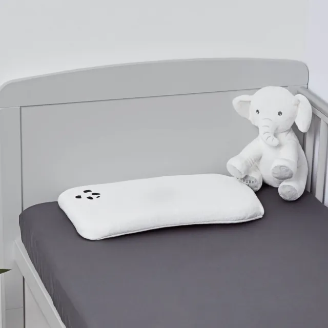 【Panda London】嬰兒枕 3cm 防扁頭 護頭型 甜夢好眠 透氣 熊貓刺繡(用到4歲的幼兒枕頭 大尺寸平枕)