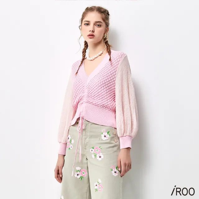 【iROO】立體扇貝織花針織上衣