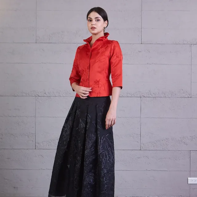 【NADIA LIN 林臣英】荷葉領立體浮雕修身上衣外套(上衣外套)