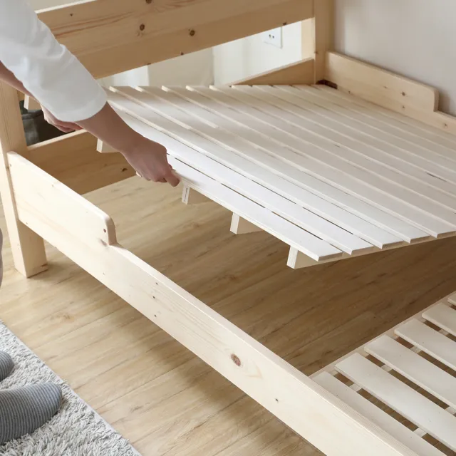 【H&D 東稻家居】艾廉日式清新雙層插座床架組102CM-3件式(松木 床架 木床架 床組 天絲薄墊)