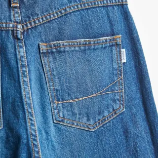 【SOMETHING】女裝 斜剪接無彈丹寧靴型褲(中古藍)