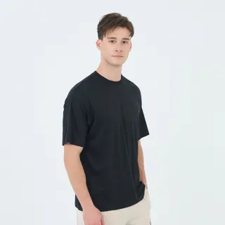 【GIORDANO 佐丹奴】男裝圓領寬鬆短袖上衣 Liquid Touch系列(09 標誌黑)