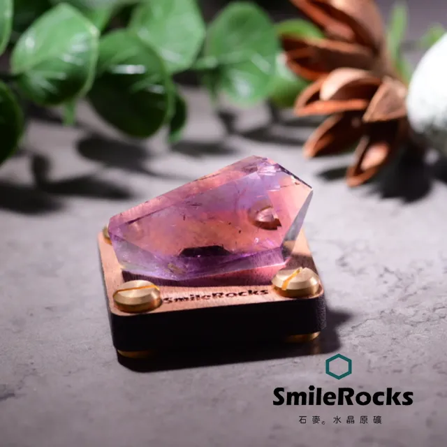 【SmileRocks 石麥】石麥水晶原礦 紫水晶隨形冰塊水晶No.623240920(SmilePad 4.5X4.5底板)