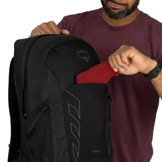 【Osprey】☆新改款☆ Talon 22 輕量化登山背包 男 綠冠葉綠(輕量旅行後背包 快速移動單車登山健