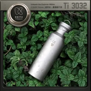 【Keith】鎧斯純鈦運動水壺附隔熱水壺套 700ml / Ti3032(鈦水壺 運動水壺 露營輕量水壺 登山水壺)
