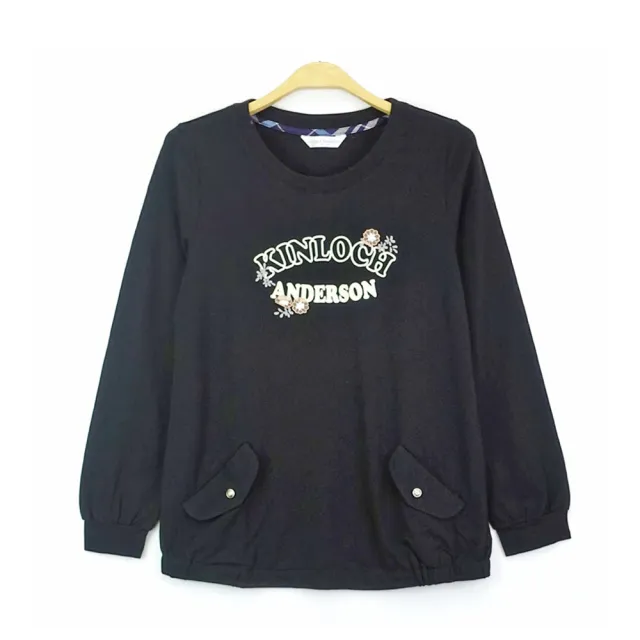 【Kinloch Anderson】休閒英文印花雙口袋長袖上衣(KA1063022 黑色)