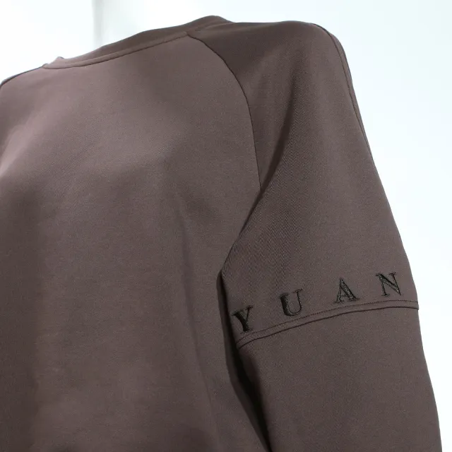 【YUANDONGLI 元動力】抽繩刺繡拉克蘭寬鬆棉大學T(深咖;S-L;4253171608)