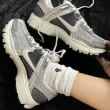 【NIKE 耐吉】運動鞋 慢跑鞋 休閒鞋 V5 W NIKE ZOOM VOMERO 5 女鞋 男鞋 白灰黑藍咖 多款(FQ7079-100&)