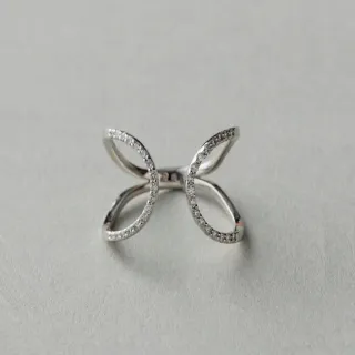 【ete】PT900 摩登蝴蝶密鑲鑽石戒指(鉑金色)