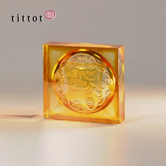 【tittot 琉園】歡快迎年_生肖磚系列_兔磚(入厝 擺飾 紙鎮 裝飾建材 禮品喜慶 風水招財 水晶藝品兔擺飾)
