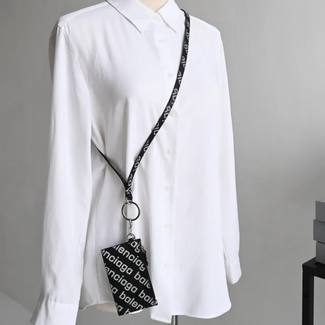 【Balenciaga 巴黎世家】經典品牌印花小牛皮頸掛式信用卡名片零錢包(黑)