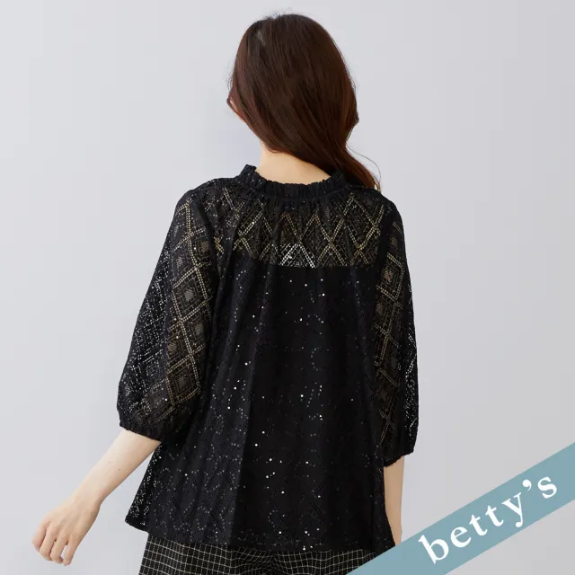 【betty’s 貝蒂思】出清品  菱格紋亮片蕾絲綁帶上衣(黑色)