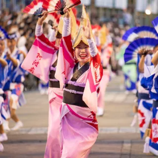 【喜鴻假期】【舞動四國５日】無自理餐、阿波舞體驗、栗林公園、仙境溪谷遊船、秘境葛藤橋、寒霞溪