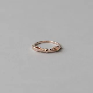 【ete】優雅緞帶蝴蝶結戒指(粉霧金色 鉑金色)