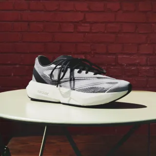 【adidas 愛迪達】LIGHTBLAZE 運動休閒鞋 男鞋 JS0913