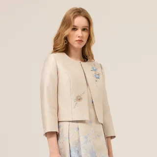 【ILEY 伊蕾】金蔥浮雕立體花卉短版小外套(杏；M-2L；1253014811)