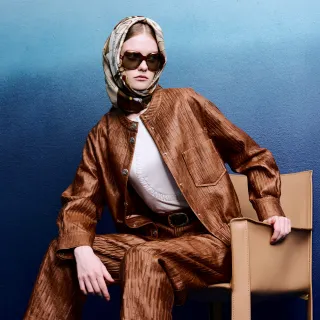 【KERAIA 克萊亞】深淬殿堂壓褶仿皮外套