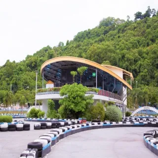 【喜鴻假期】【驚喜泰國５日】全程無購物、漫遊格蘭島、卡丁車體驗、賽福瑞動物園、白蘭花號遊河(單人券)