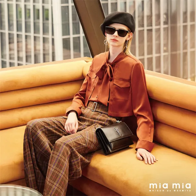 【mia mia】貼袋排釦綁帶緞面上衣