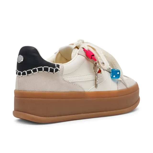 【steve madden】厚底素面造型鞋帶德訓鞋 OFF-TRACK-D(米色)