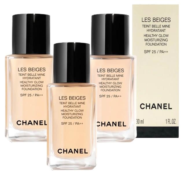 CHANEL香奈兒恆潤裸光水慕絲粉底,為專櫃級粉底液,適合各種膚質使用。其輕盈質地能完美貼合臉部肌膚,提供自然裸光妝效,並具備良好的持妝力與保濕效果。產品產地依包裝顯示,儲存期限為3年(實際效期依瓶身所示)。 CHANEL香奈兒 恆潤裸光水慕絲粉底