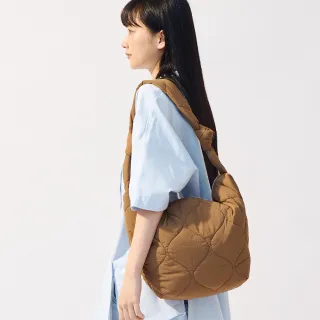 【plain-me】特惠★SAAKO 鋪棉餃子流浪包 SAA3012-241(肩背包 縫線壓紋 男女包 肩背包 側背包)