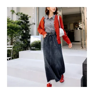 【OB 嚴選】水洗刷色抽鬚A字牛仔長裙附綁帶 《CA3197》