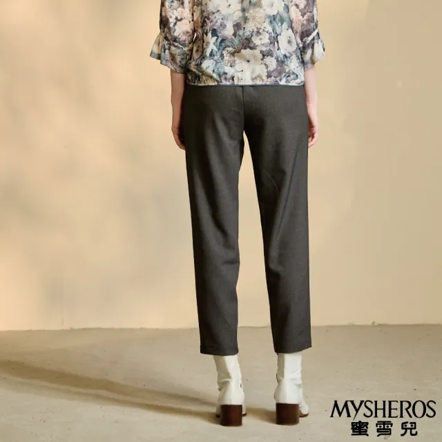 【MYSHEROS 蜜雪兒】修身造型長褲 前釦拉鍊後鬆緊 商務紋理平織布料(鐵灰)