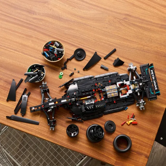 【LEGO 樂高】科技系列 42171 Mercedes-AMG F1 W14 E Performance(賓士 F1賽車 禮物)