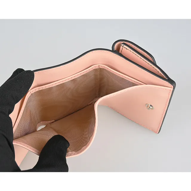 【FURLA 芙拉】FURLA Primula復古金LOGO小牛皮3卡按釦式三折短夾(迷你/蜜桃粉)