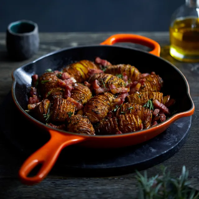 【Le Creuset】琺瑯鑄鐵單柄單耳圓煎盤 23cm(藍鈴紫)