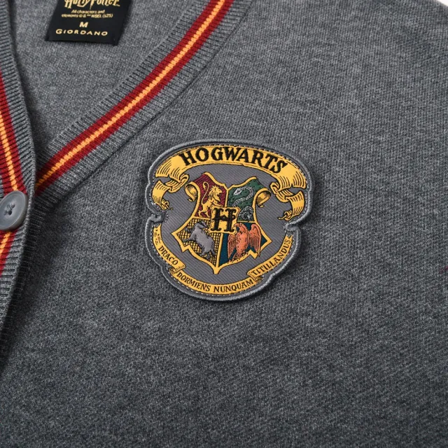 【GIORDANO 佐丹奴】女裝哈利波特授權紐釦毛衣外套 Harry Potter系列(11 深花紗灰)