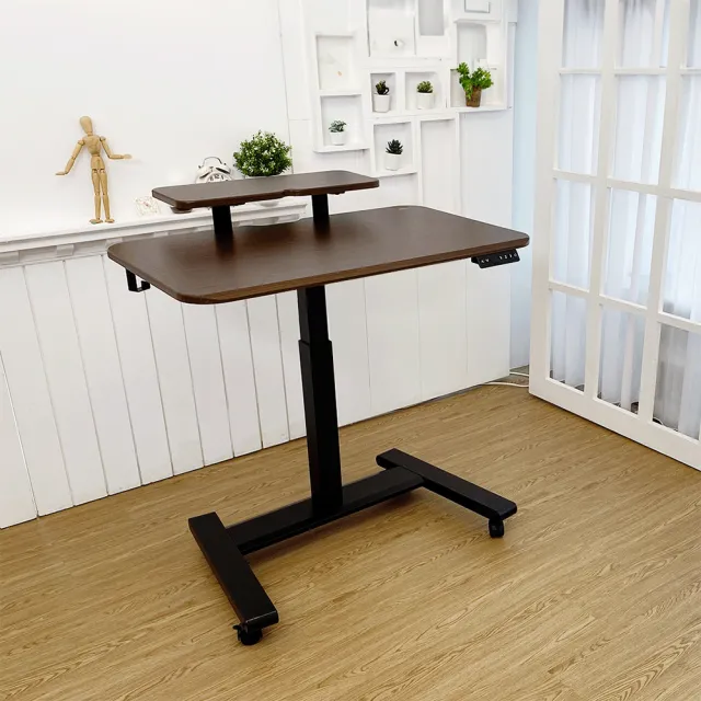 【aka】多功能雙層電動升降桌 96x60cm(坐站兩用/辦公桌/電腦桌/雙層桌面/書桌/兩層桌)