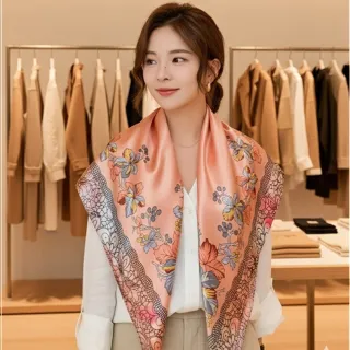 【HaNA 梨花】買一送一多送一條隨機花色 巴黎畫框 法式花園氣息明亮浪漫圖騰絲巾 90CM(法式 圖騰 絲巾)