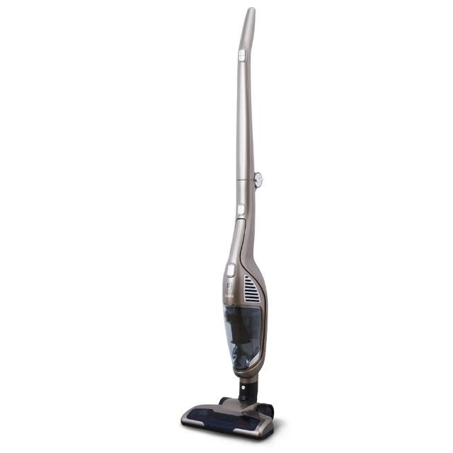  SAMPO聲寶 EC-HP12UGX 無線吸塵器，結合直立式與手持式設計，銀色系時尚外觀，輕巧僅2.8kg（含充電座），尺寸寬261 x 高1170 x 深180 mm。配備可洗式集塵筒與鋰電池 Li-ion 2200mAh，提供強勁吸力與長效續航。無線操作，電線長度無限制，產地中國，享1年保固及BSMI認證R3A112，適合日常家用清潔，輕鬆去除灰塵髒汙。 