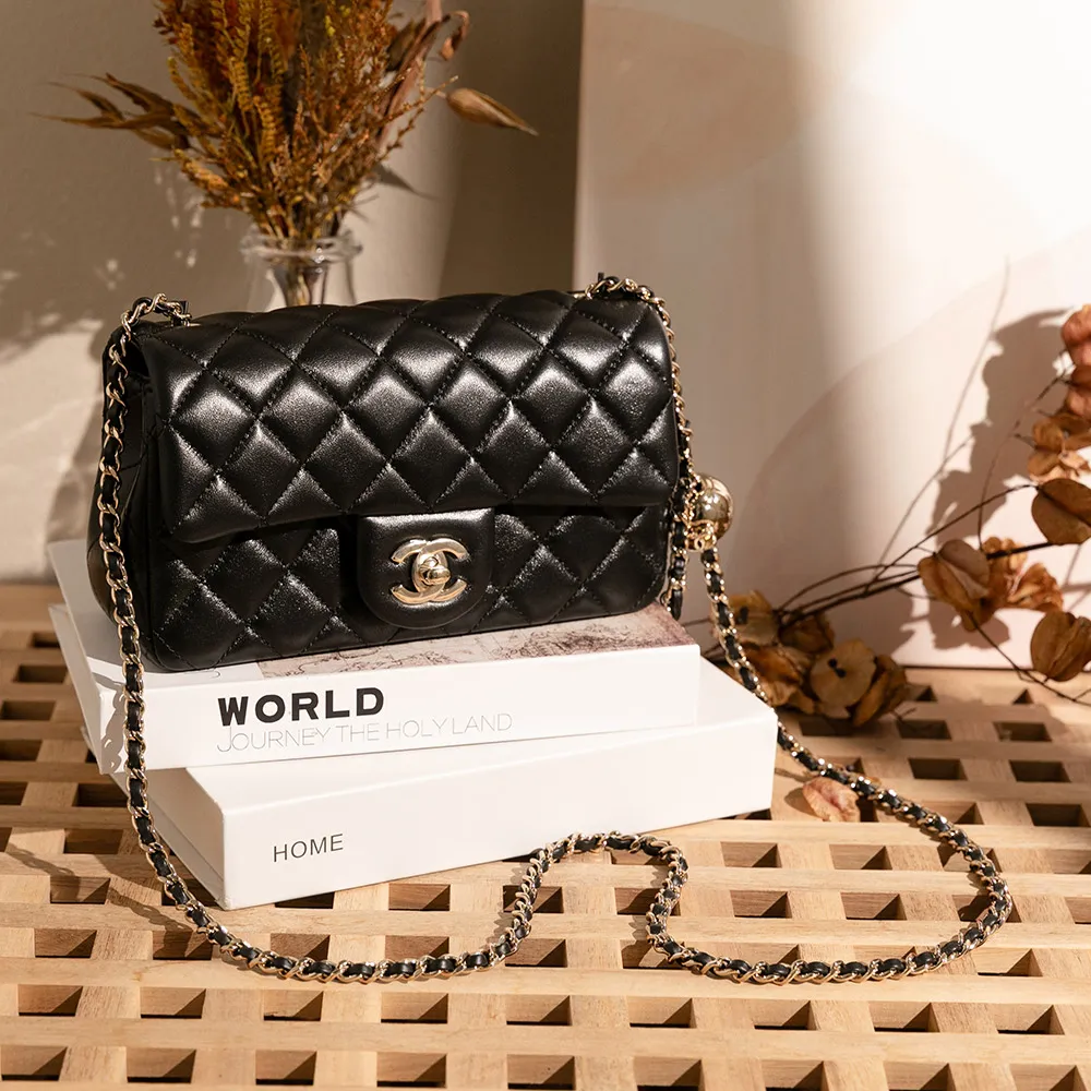 CHANEL 香奈兒 25K Classic Flap bag(小羊皮/淡金&黑雙色鏈帶/淡金球