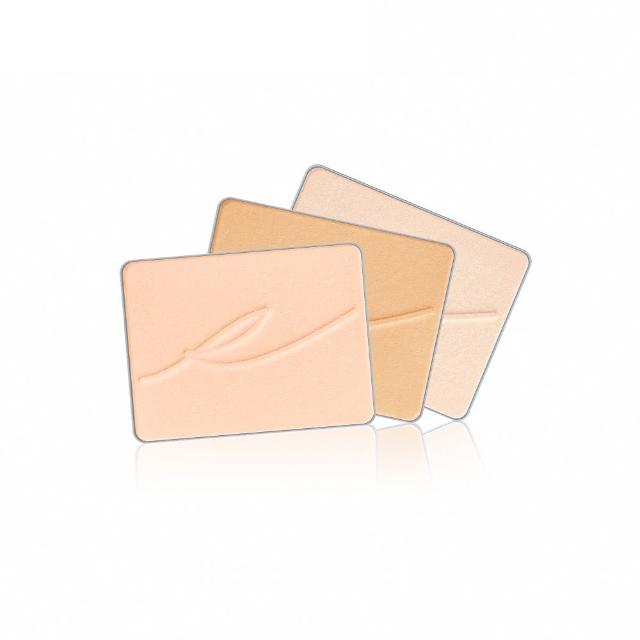 RMK 絲柔蜜採餅為專櫃級保養產品，採用高品質成分，提供輕盈柔滑的保濕效果，適合日常使用，讓肌膚保持水潤與健康。