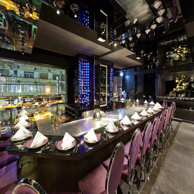 【墨賞新鐵板料理】日本廣島牡蠣★平假日豪華海陸餐(前菜+經典豪華主餐擇一&多道饗宴)-忠孝店