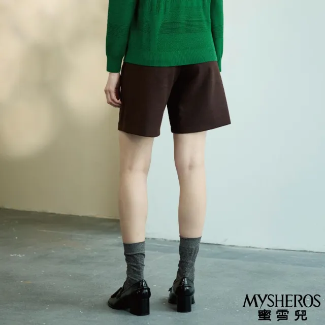 【MYSHEROS 蜜雪兒】嫘縈混紡造型短褲 前釦拉鍊 高腰英字標籤口袋(酒紅)