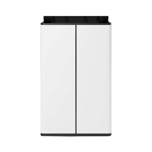 Stadler Form 瑞士 Lukas 除濕機,搭載 HEPA 濾網與變頻馬達,高效除濕 10-12L/日,適用 11-15 坪空間。水箱容量 4.1-5L 支援連續排水,噪音 40-60dB,功率 180W 能源第一級。白色系設計,尺寸 35x26x58cm,重 15.8kg,保固 1 年,BSMI 認證 R3C889。完美結合除濕與空氣清淨功能,提升居家舒適度。 Stadler Form瑞士 Lukas