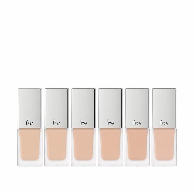 IPSA茵芙莎 輕裸水光粉底液 IPSA茵芙莎輕裸水光粉底液,採用獨家水光科技,輕盈貼膚不厚重,提供24小時持妝效果。水潤質地讓肌膚透出自然光采,遮瑕力強卻不顯油膩,適合各種膚質使用,打造無瑕透亮底妝。