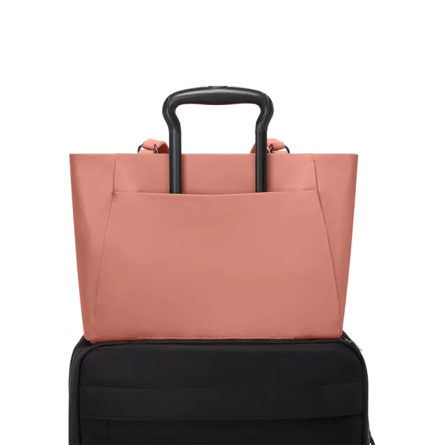 【TUMI】Voyageur Valetta 中型都會時尚托特包 - 粉陶色(TUMI 官方旗艦店)
