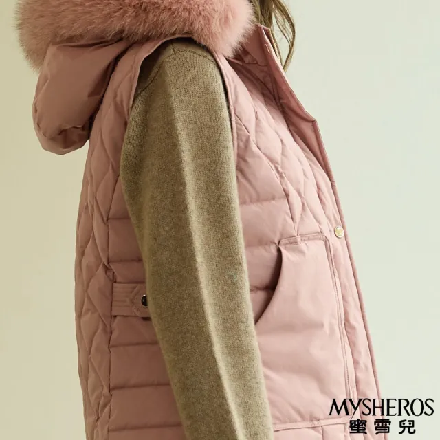 【MYSHEROS 蜜雪兒】菱格絎縫拉鍊開襟背心 狐狸毛連帽金釦(粉)