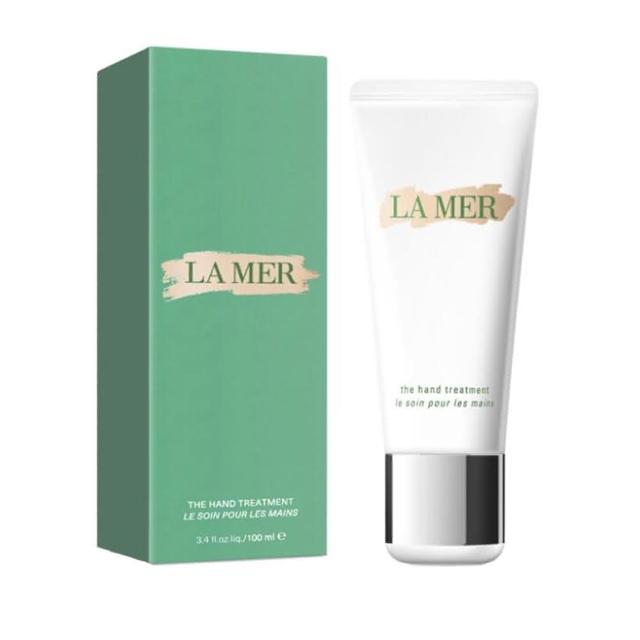 LA MER 海洋拉娜 護手霜 100ml 是一款高階專櫃護手產品，專為手足保養設計，適合各種膚質使用。富含海洋精華與滋養成分，有效修復乾裂與粗糙肌膚，提供長效保濕與柔嫩效果，是日常護理不可或缺的好幫手。