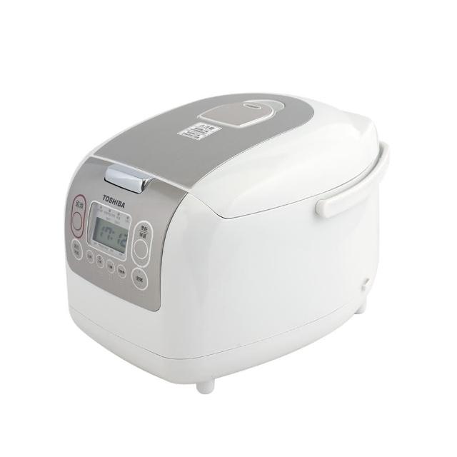  TOSHIBA 東芝 RC-18NMFTW 微電腦電子鍋，專為10人家庭設計，白色外觀優雅大方，產自泰國，尺寸寬280 x 深352 x 高249 mm，重量僅4.5 Kg。內鍋採用鋁合金材質，配件包括電子鍋、飯杓、飯杓掛架、量杯、蒸盤、電源線及說明書。電壓110V、頻率60Hz，消耗功率700~800W，具1年保固及BSMI許可字號R3A014，煮飯更智慧、多功能蒸煮一體，適合日常使用。 