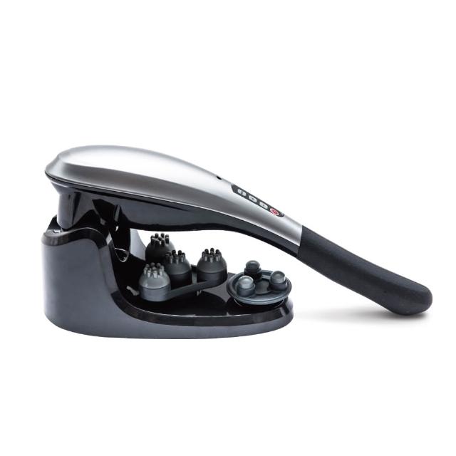 輝葉 HY-10339 手持滾輪按摩棒,專為現代忙碌生活設計,提供專業級滾輪式按摩體驗。適用頸部、肩部、手臂、手掌、背部、腰部、腹部、臀部、大腿、小腿及足底等多部位舒緩,銀色外觀時尚耐用,尺寸38.5x12.2x7.8cm,重量僅1.5kg,便於手持操作。插電式電源(110V-240V),9W低功率高效能,無需遙控器,直接即享舒壓。產地中國,BSMI許可R32600,享有1年保固及7天猝豫期(未拆封)。適合居家或辦公使用,滾輪按摩有效緩解肌肉疲勞,提升血液迴圈,是頸肩按摩、腰腿按摩的理想選擇。個人衛生用品,請保持清潔。 輝葉 HY-10339