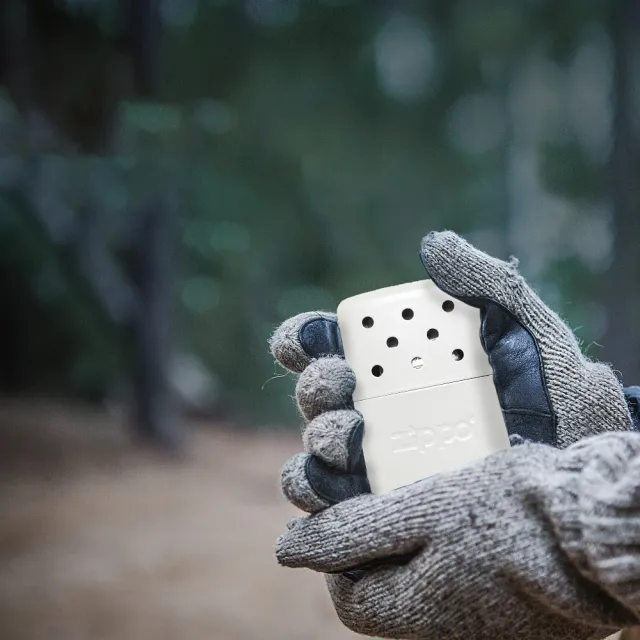 【Zippo】暖手爐懷爐-小型珍珠白-6小時＋355MLZippo專用油(暖手爐 懷爐)