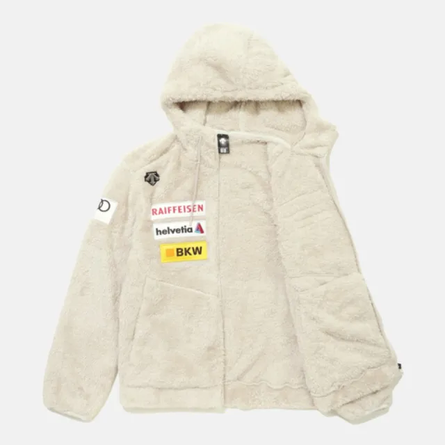 【DESCENTE】外套 女 運動連帽外套 刷毛 (SWISS SKI) HIGH-LOFT FLEECE JACKET 米白 SQ423SKTO3-LBEG